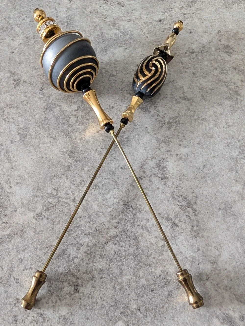 Vintage Black And Gold Tone Hat/Stick Pins